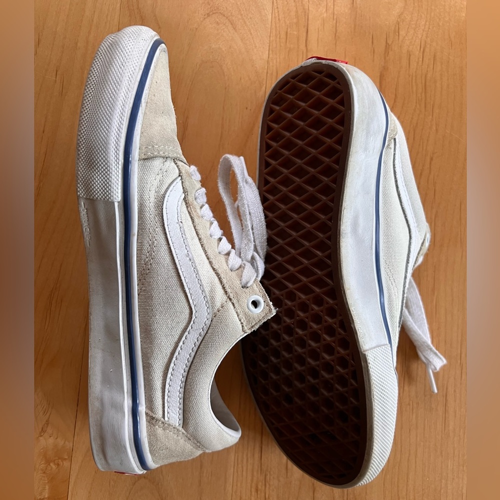 Vans Men’s 6.5 / Women’s 8